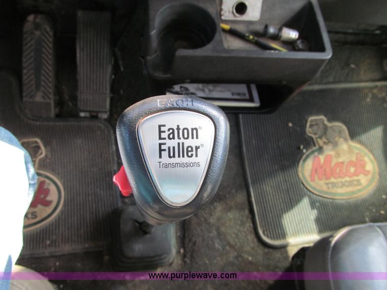 image for item F8561 1996 Kenworth W900 semi truck