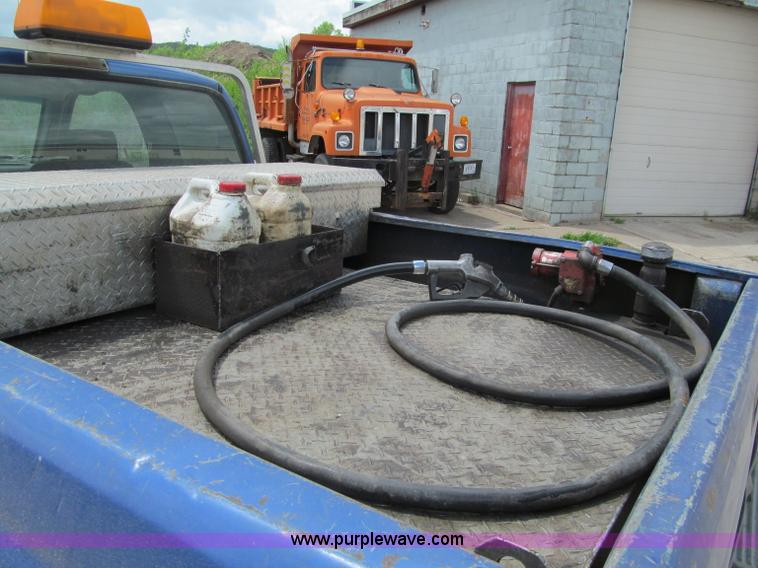 image for item F8584 1997 Dodge Ram 2500 ST Club Cab pickup truck