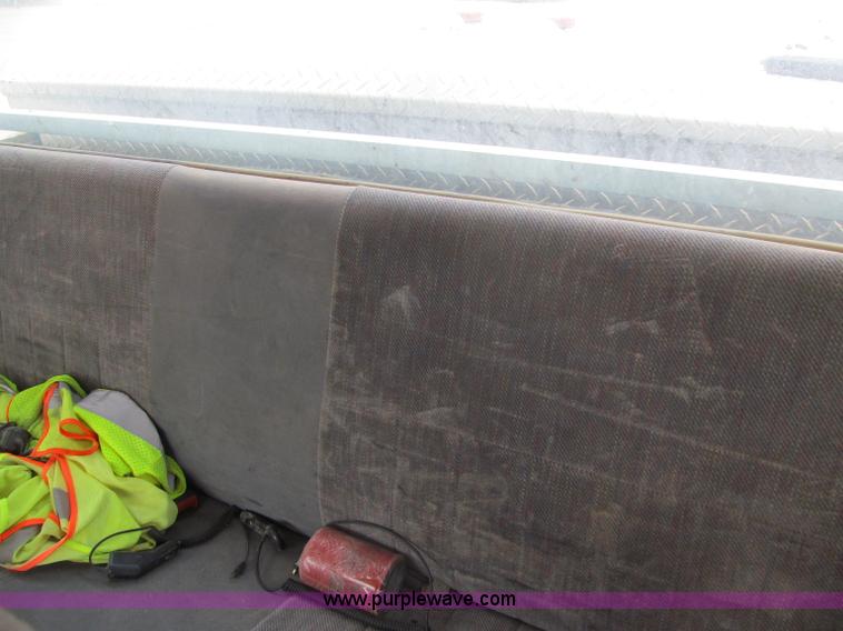 image for item F8584 1997 Dodge Ram 2500 ST Club Cab pickup truck