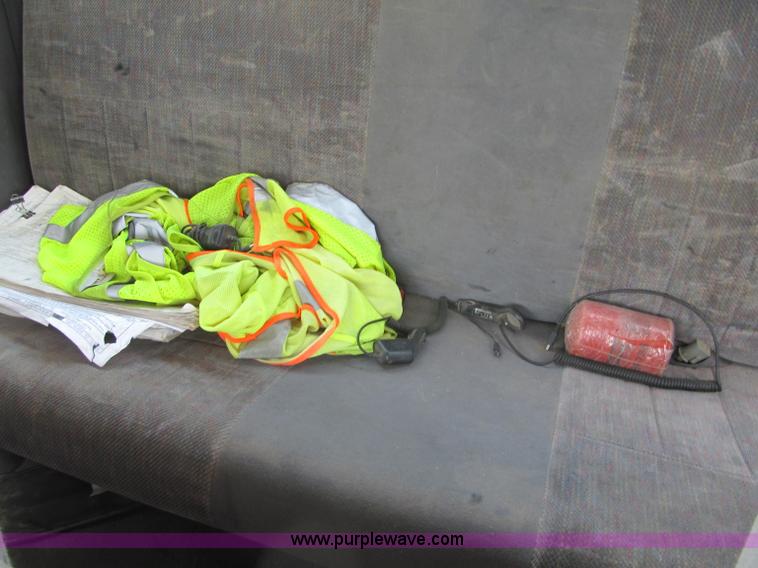 image for item F8584 1997 Dodge Ram 2500 ST Club Cab pickup truck