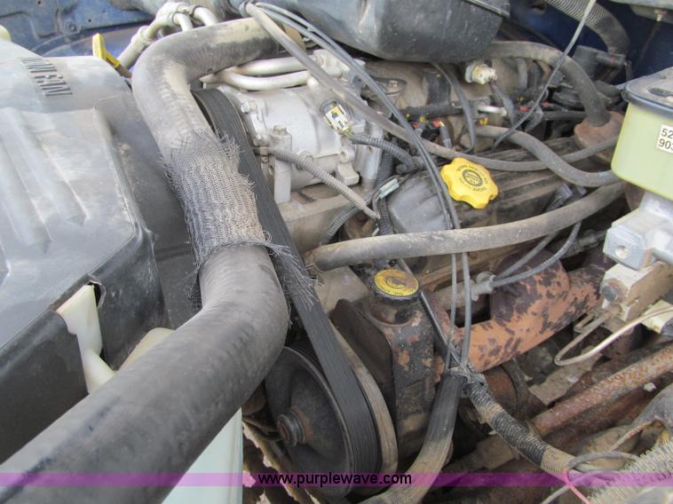 image for item F8584 1997 Dodge Ram 2500 ST Club Cab pickup truck