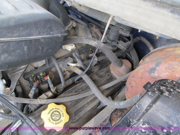 image for item F8584 1997 Dodge Ram 2500 ST Club Cab pickup truck