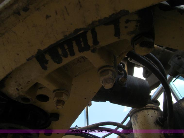 image for item F8585 1977 Caterpillar 120G articulated motor grader