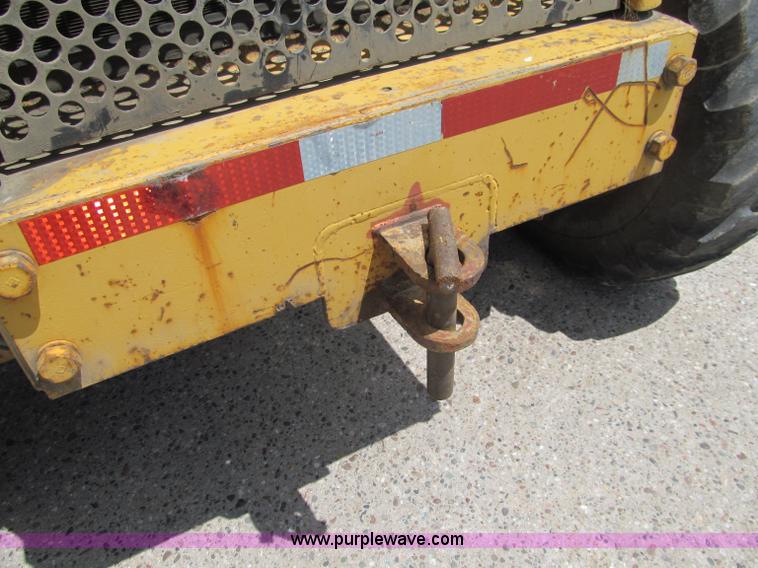 image for item F8585 1977 Caterpillar 120G articulated motor grader