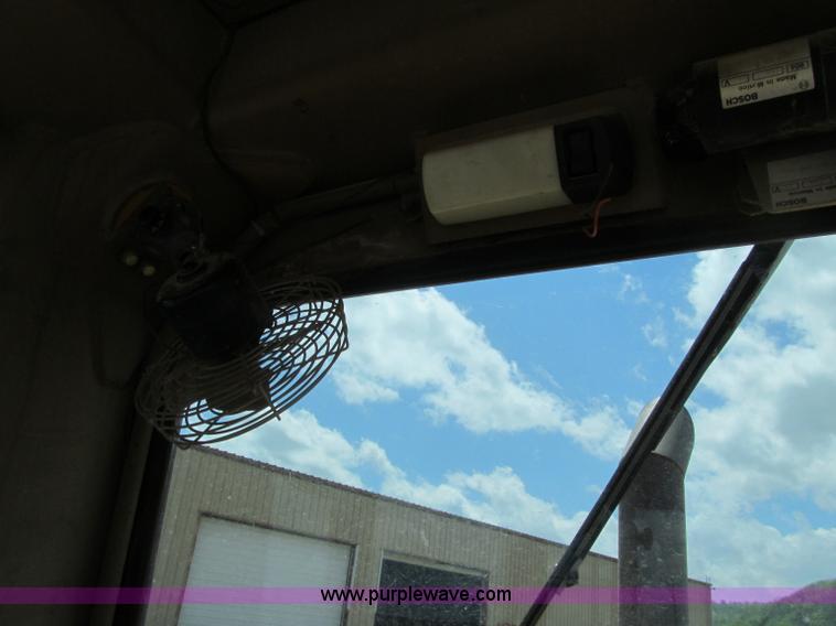 image for item F8585 1977 Caterpillar 120G articulated motor grader