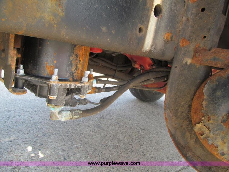 image for item F8586 1991 International 2554 dump truck