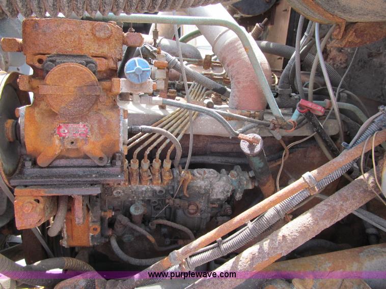 image for item F8586 1991 International 2554 dump truck