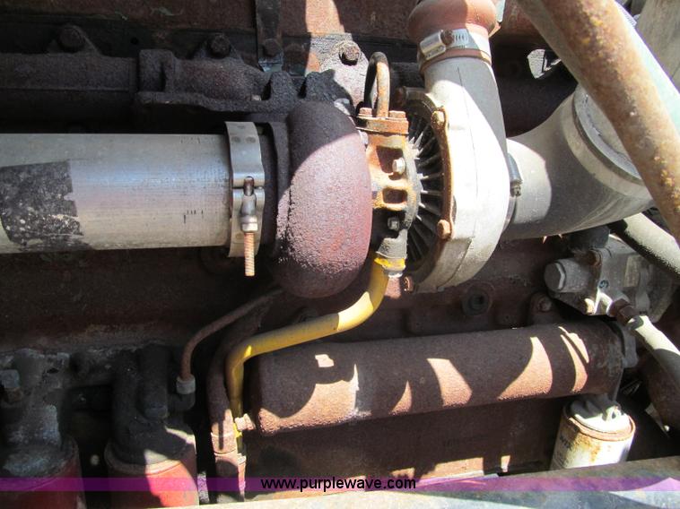 image for item F8586 1991 International 2554 dump truck