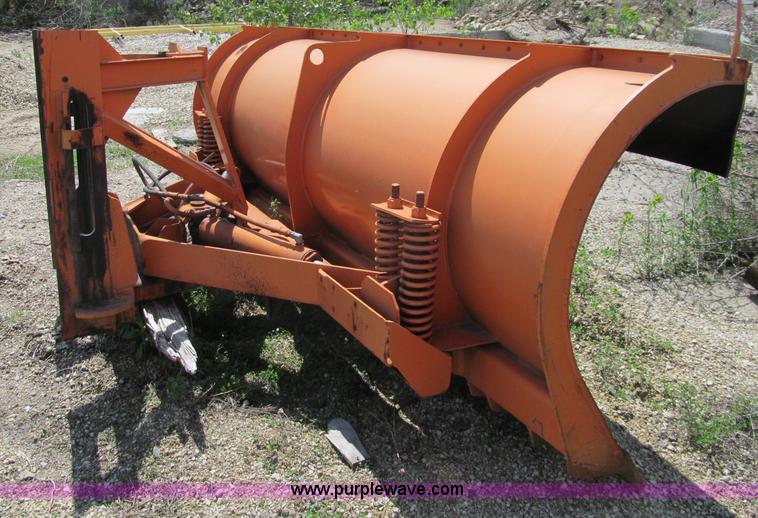 image for item F8586 1991 International 2554 dump truck