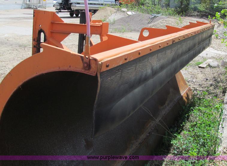 image for item F8586 1991 International 2554 dump truck