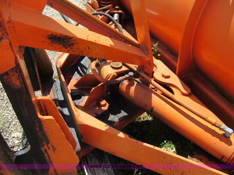 image for item F8586 1991 International 2554 dump truck