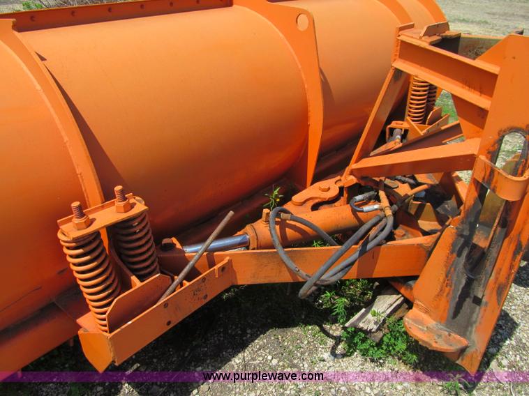 image for item F8586 1991 International 2554 dump truck