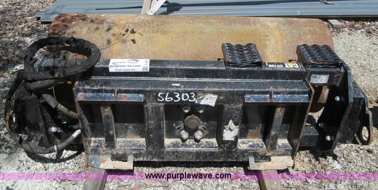 image for item G2983 Caterpillar CV16B vibratory roller