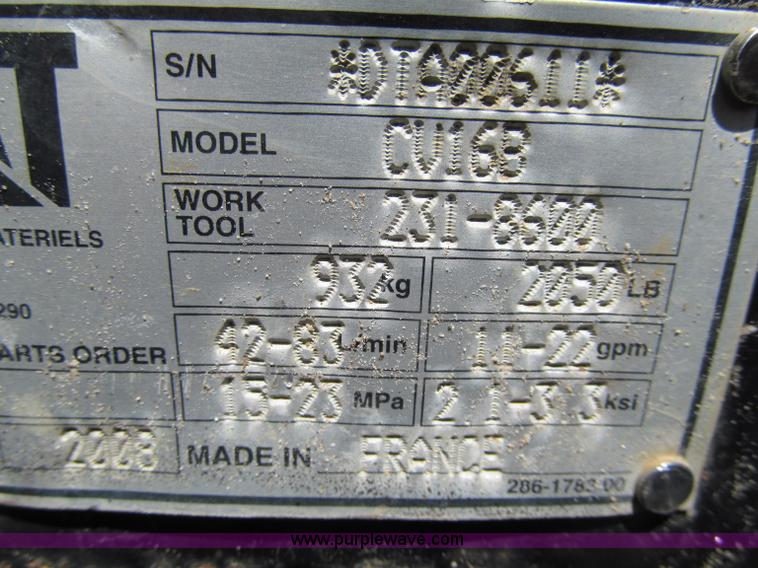 image for item G2983 Caterpillar CV16B vibratory roller