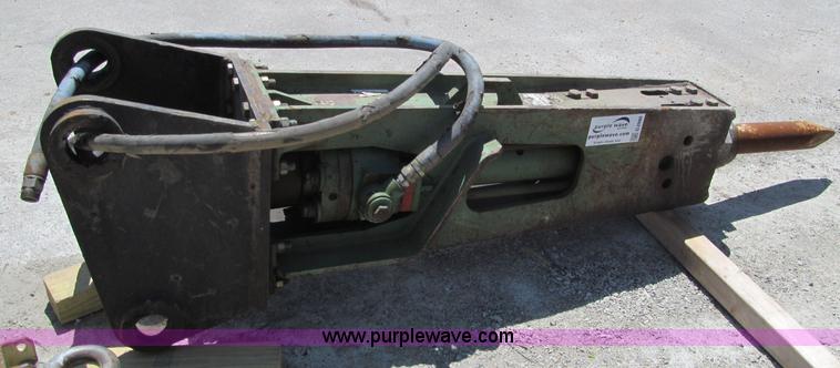 image for item G2990 Tramac hydraulic breaker