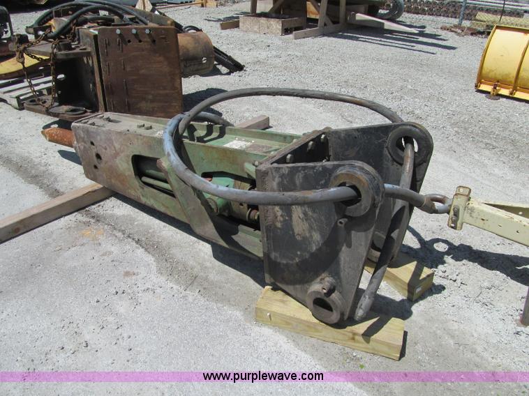 image for item G2990 Tramac hydraulic breaker