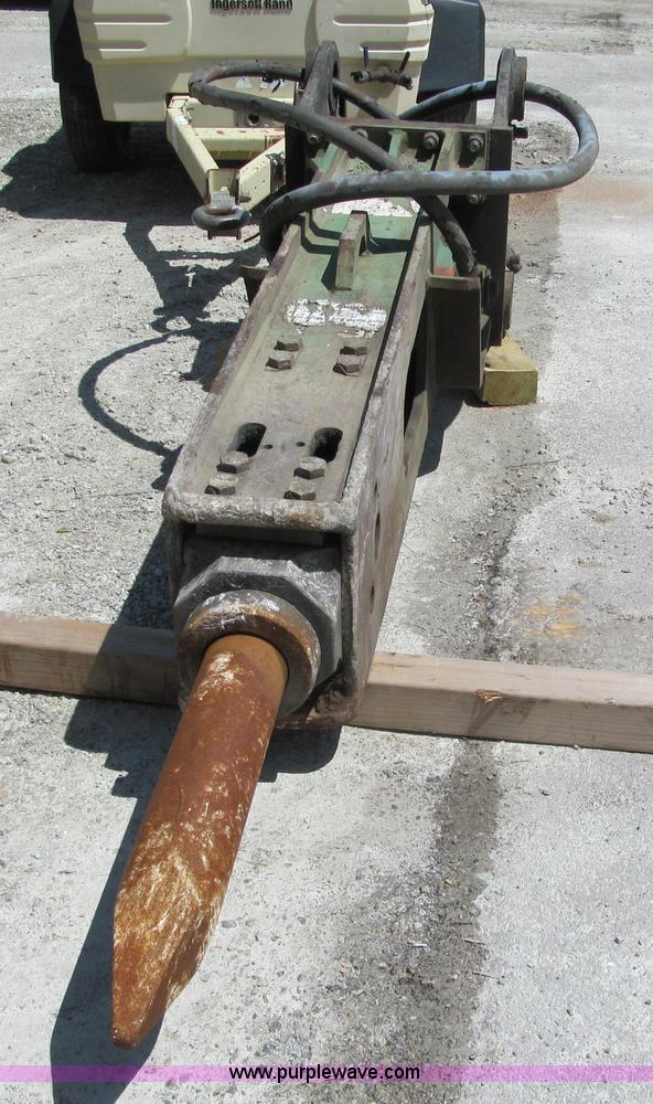 image for item G2990 Tramac hydraulic breaker