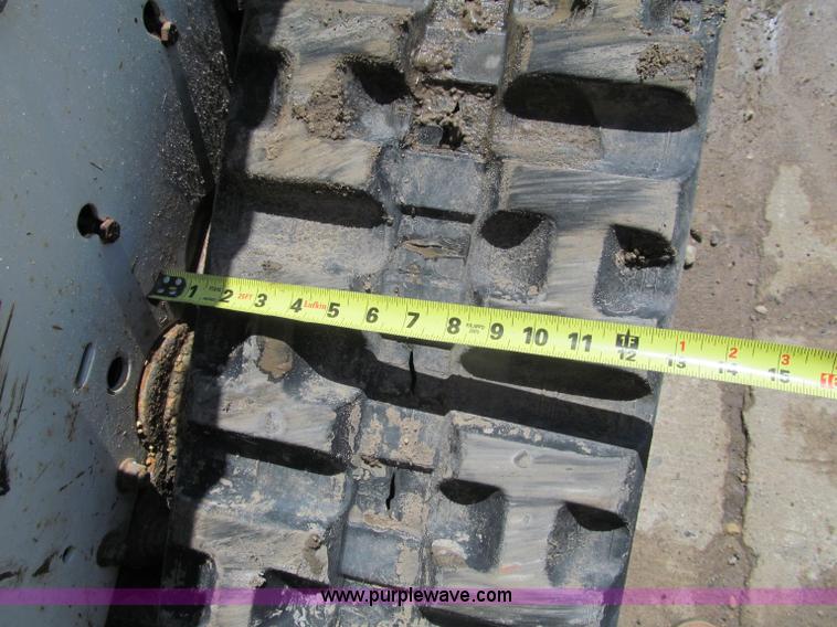 image for item G8692 2005 Bobcat T190 skid steer