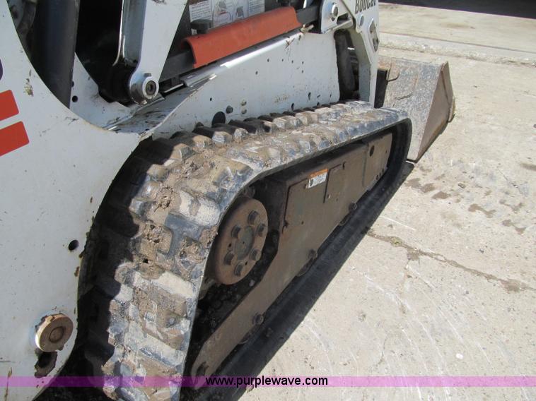 image for item G8692 2005 Bobcat T190 skid steer