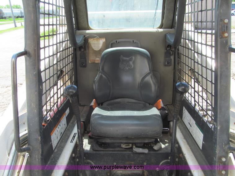 image for item G8692 2005 Bobcat T190 skid steer