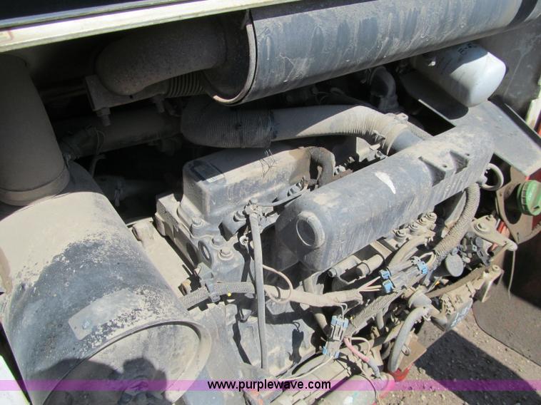 image for item G8692 2005 Bobcat T190 skid steer