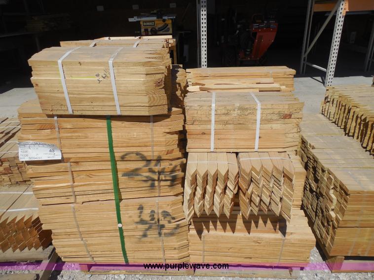 image for item AD9279 Assorted wooden stakes