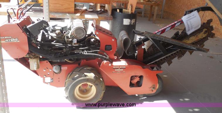 image for item AD9296 2010 Ditch Witch RT24 trencher