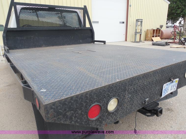 image for item H3124 1988 GMC Sierra 3500 SLE flatbed truck