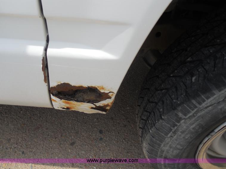 image for item H3124 1988 GMC Sierra 3500 SLE flatbed truck