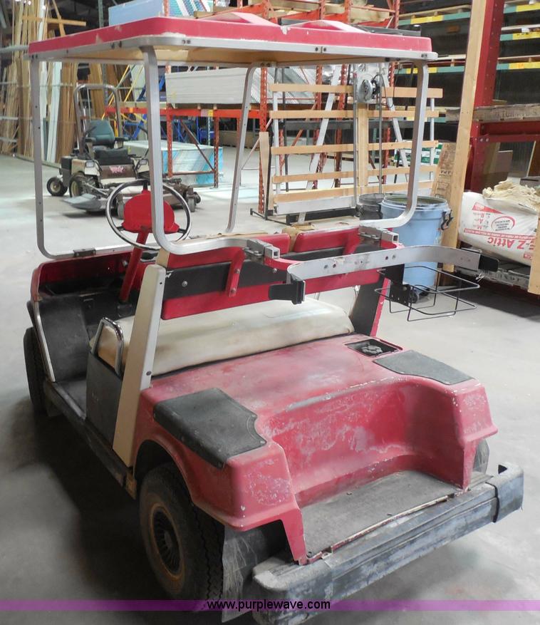 image for item H3133 Golf cart