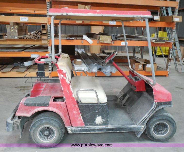 image for item H3133 Golf cart