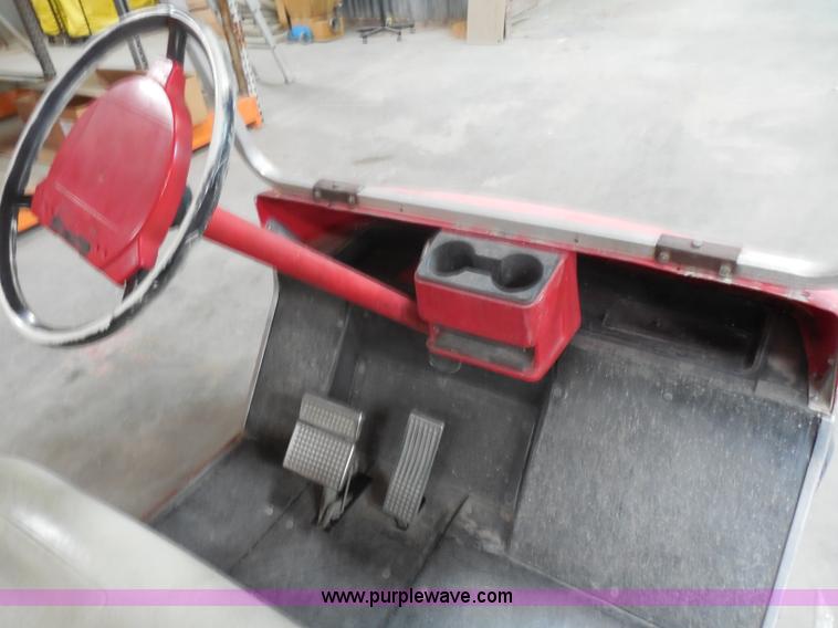 image for item H3133 Golf cart