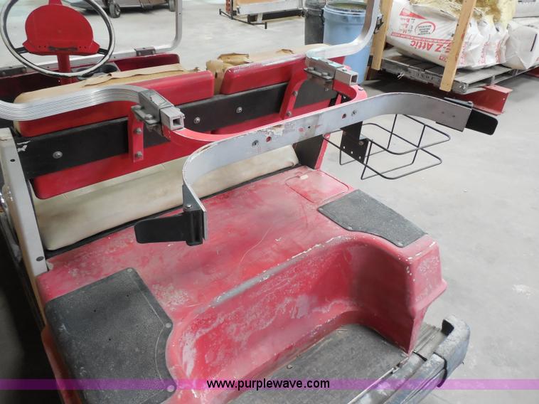 image for item H3133 Golf cart