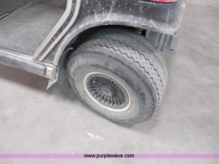 image for item H3133 Golf cart