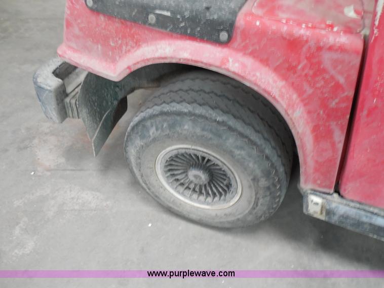 image for item H3133 Golf cart