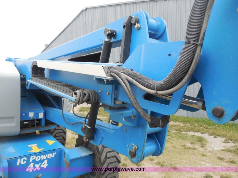 image for item H3138 2008 Genie Z-45/25 boom lift