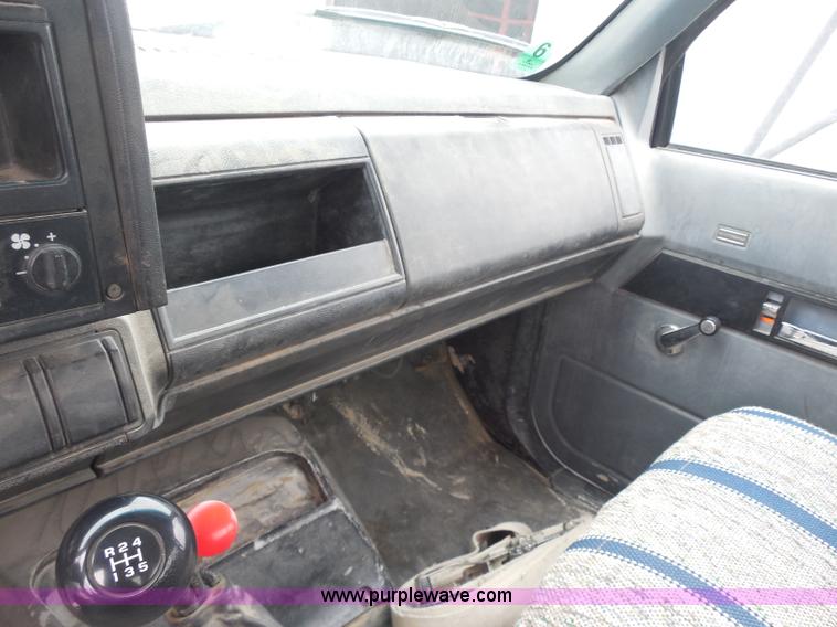 image for item H3139 1991 Chevrolet Kodiak dump truck