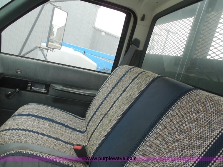 image for item H3139 1991 Chevrolet Kodiak dump truck