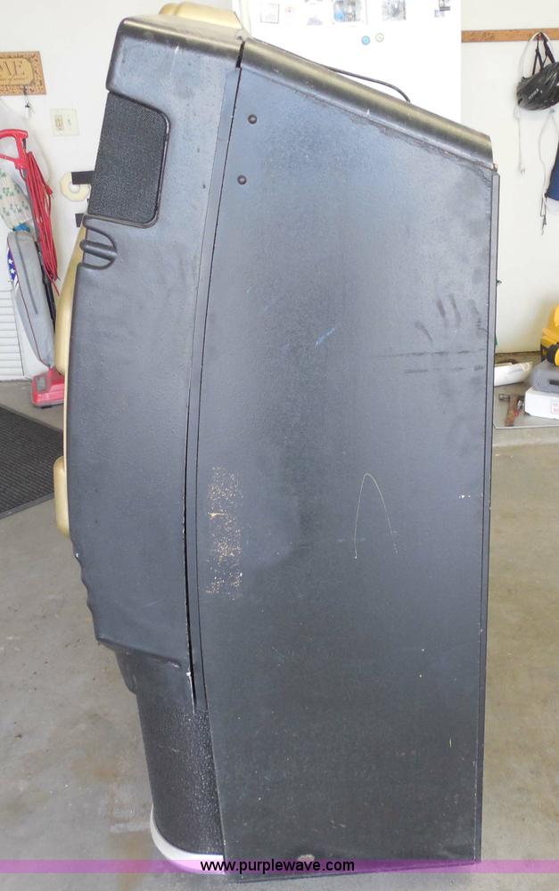 image for item H3142 Rowe AMI CD-100E juke box