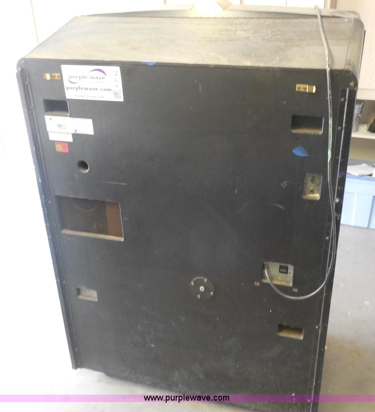 image for item H3142 Rowe AMI CD-100E juke box