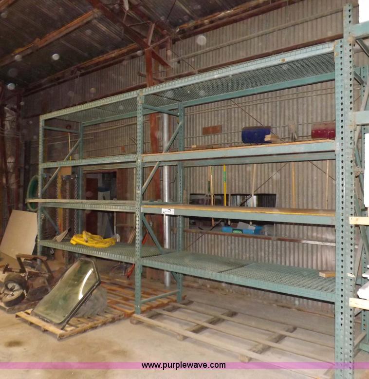 image for item H7042 Pallet racking