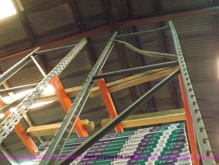 image for item H7044 Pallet racking