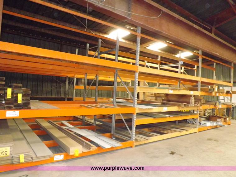 image for item H7046 Pallet racking