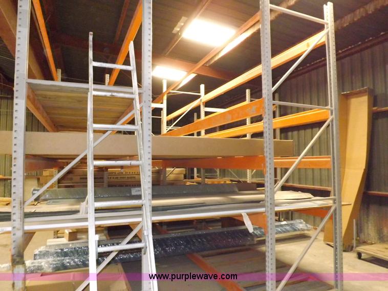image for item H7046 Pallet racking