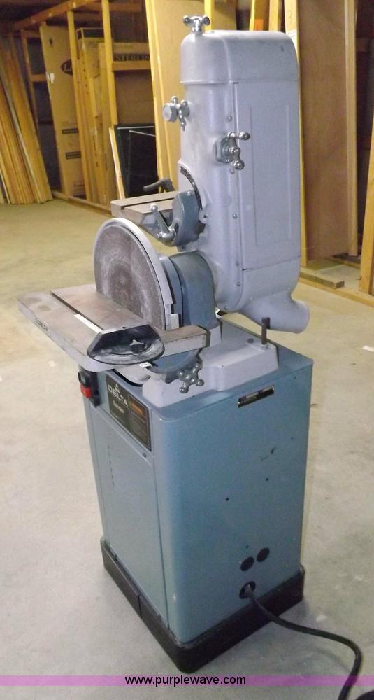 image for item H7087 Delta sanding machine