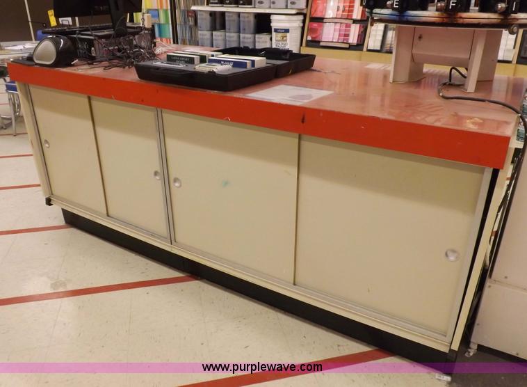 image for item J9209 Valspar paint mixing station and display