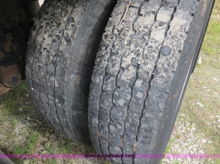 image for item A3350 2003 Timpte Super Hopper 42' grain trailer