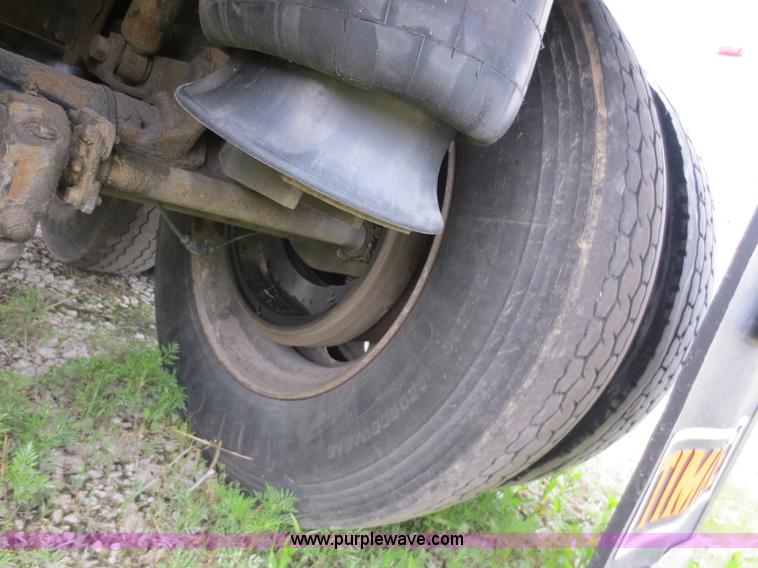 image for item A3350 2003 Timpte Super Hopper 42' grain trailer