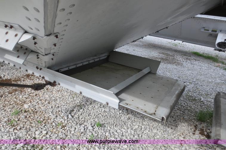 image for item A3350 2003 Timpte Super Hopper 42' grain trailer