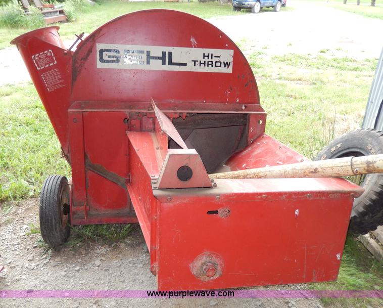 image for item AA9910 Gehl Hi-Throw silage blower